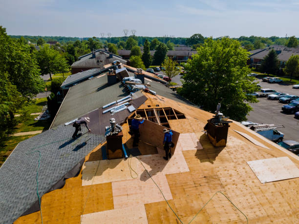 24/7 Emergency Storm Damage Roof Repair experts in Lake City, IA
